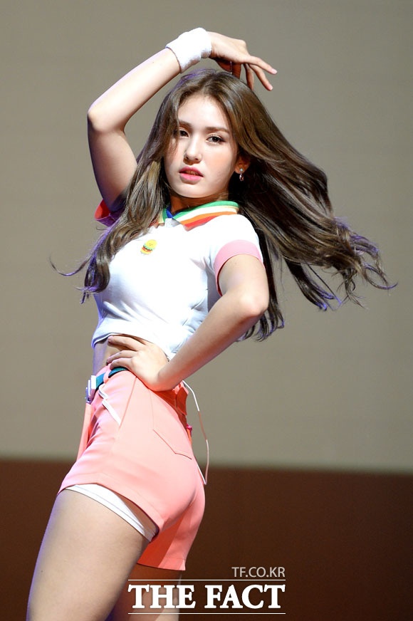 jeon somi roi jyp anh 8