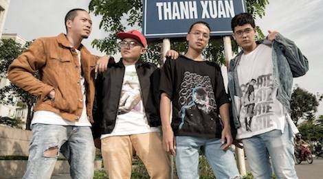 Ban nhac 'Mot nha' bieu dien cung dan sao Kpop tai MU:CON 2018 hinh anh