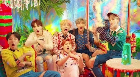 MV Idol - BTS hinh anh