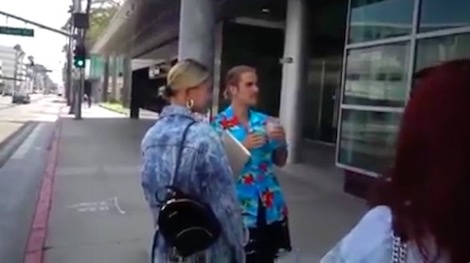 Justin Bieber tiet lo muon nghe thu nhac BTS hinh anh