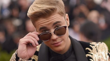 Justin Bieber tiet lo muon nghe thu nhac BTS hinh anh