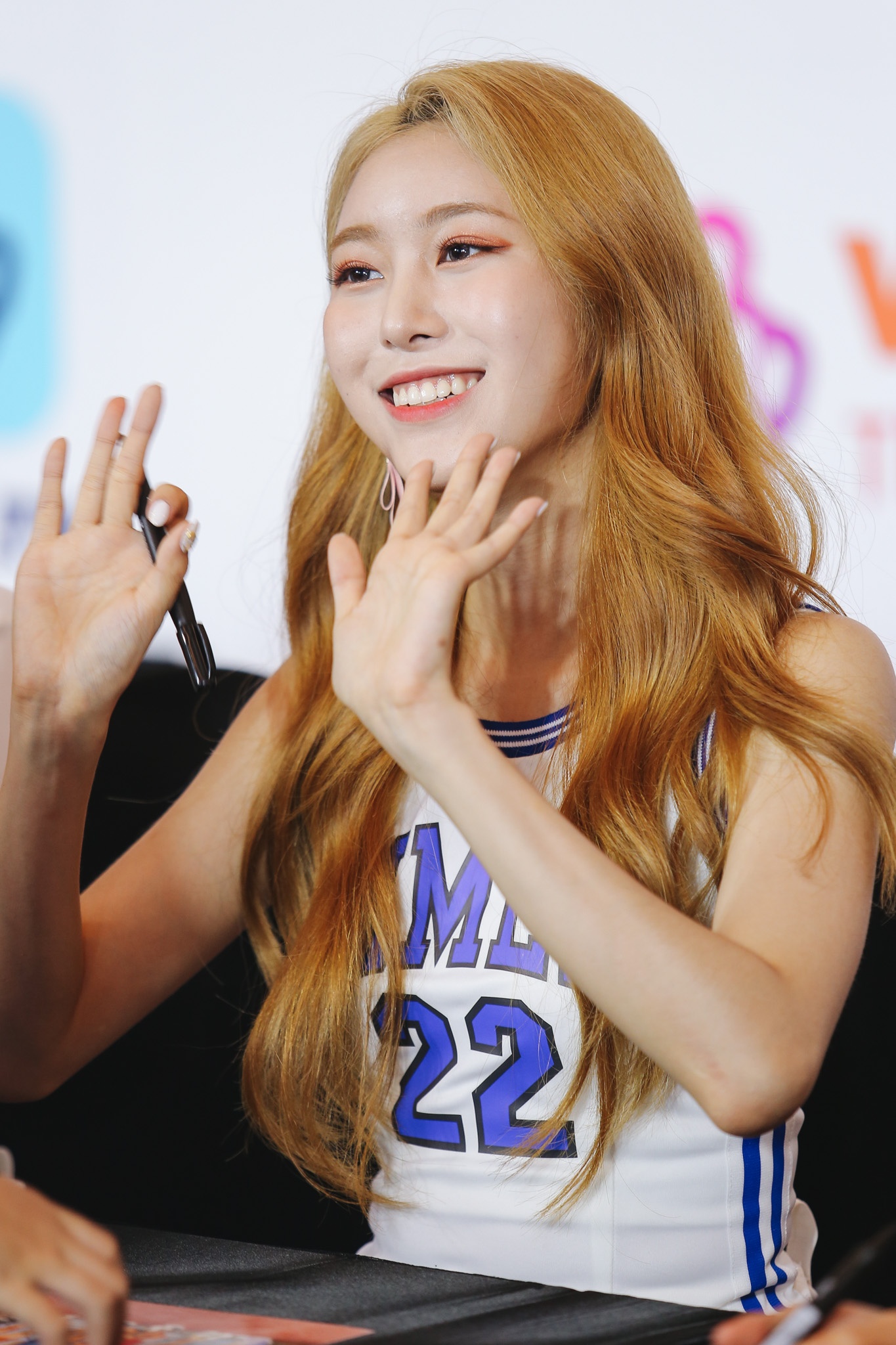 momoland monsta x ki tang fan viet anh 8