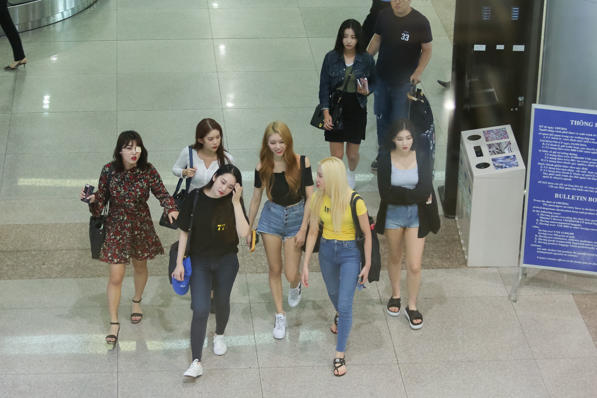 momoland den viet nam anh 1