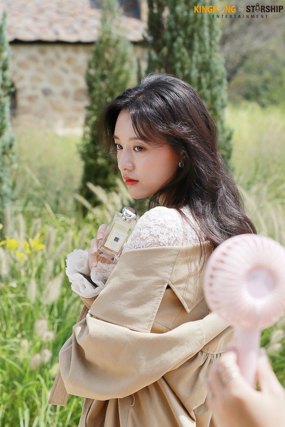 nhan sac my nhan hau due mat troi anh 3