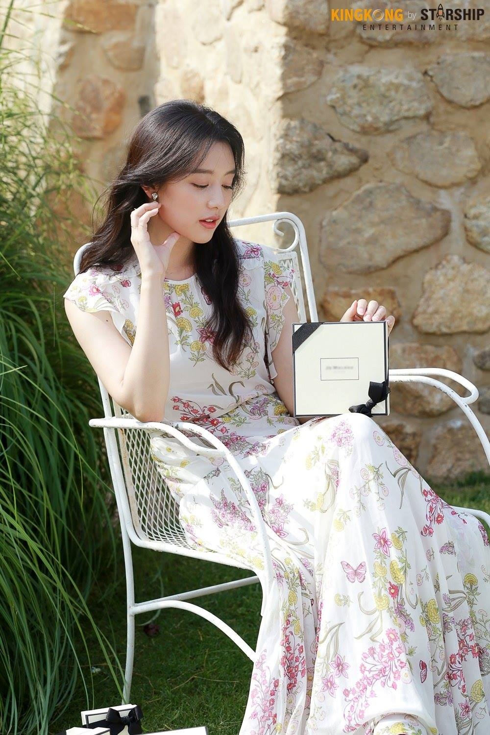 nhan sac my nhan hau due mat troi anh 9