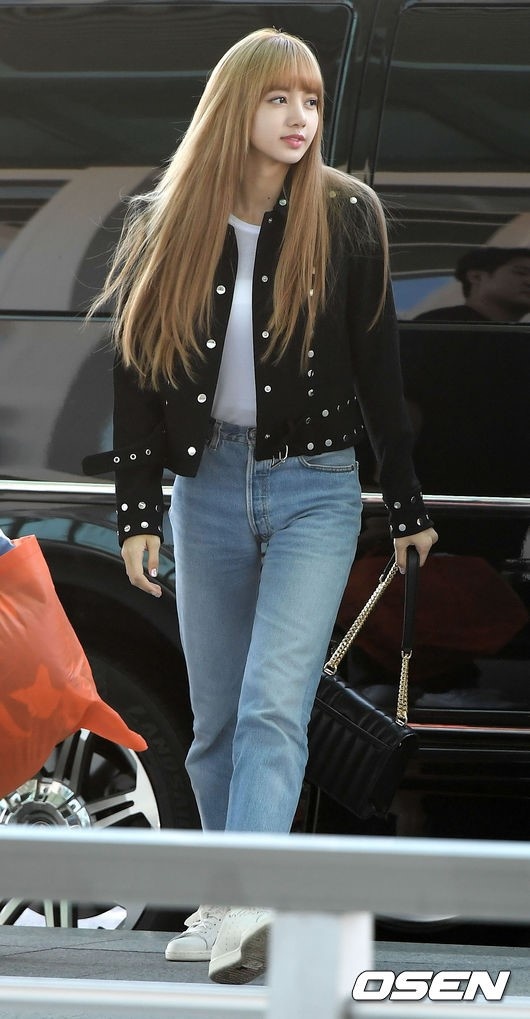 black pink noi bat hon cac sao tai san bay anh 4