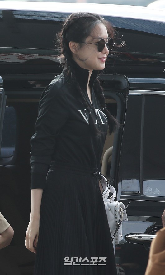 na eun apink mac do hieu nhung trong gian di anh 1