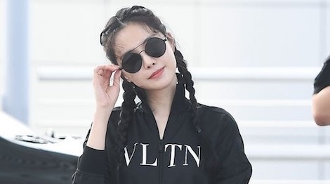 Set do don gian gia hang nghin USD cua my nu Han Quoc hinh anh