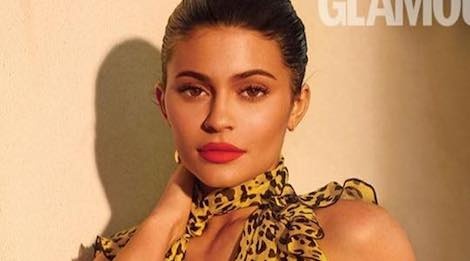 Hot girl Kylie Jenner dep sang chanh tren bia tap chi nuoc Anh hinh anh