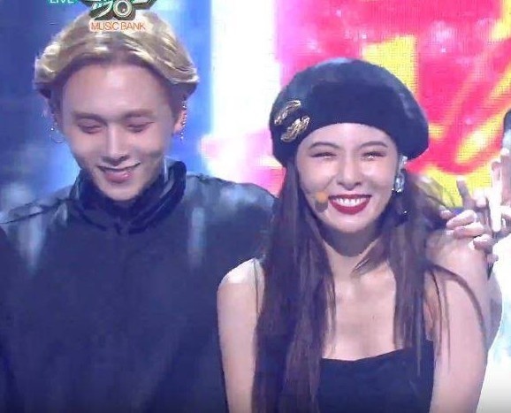 hyuna hen ho dan em kem tuoi anh 9