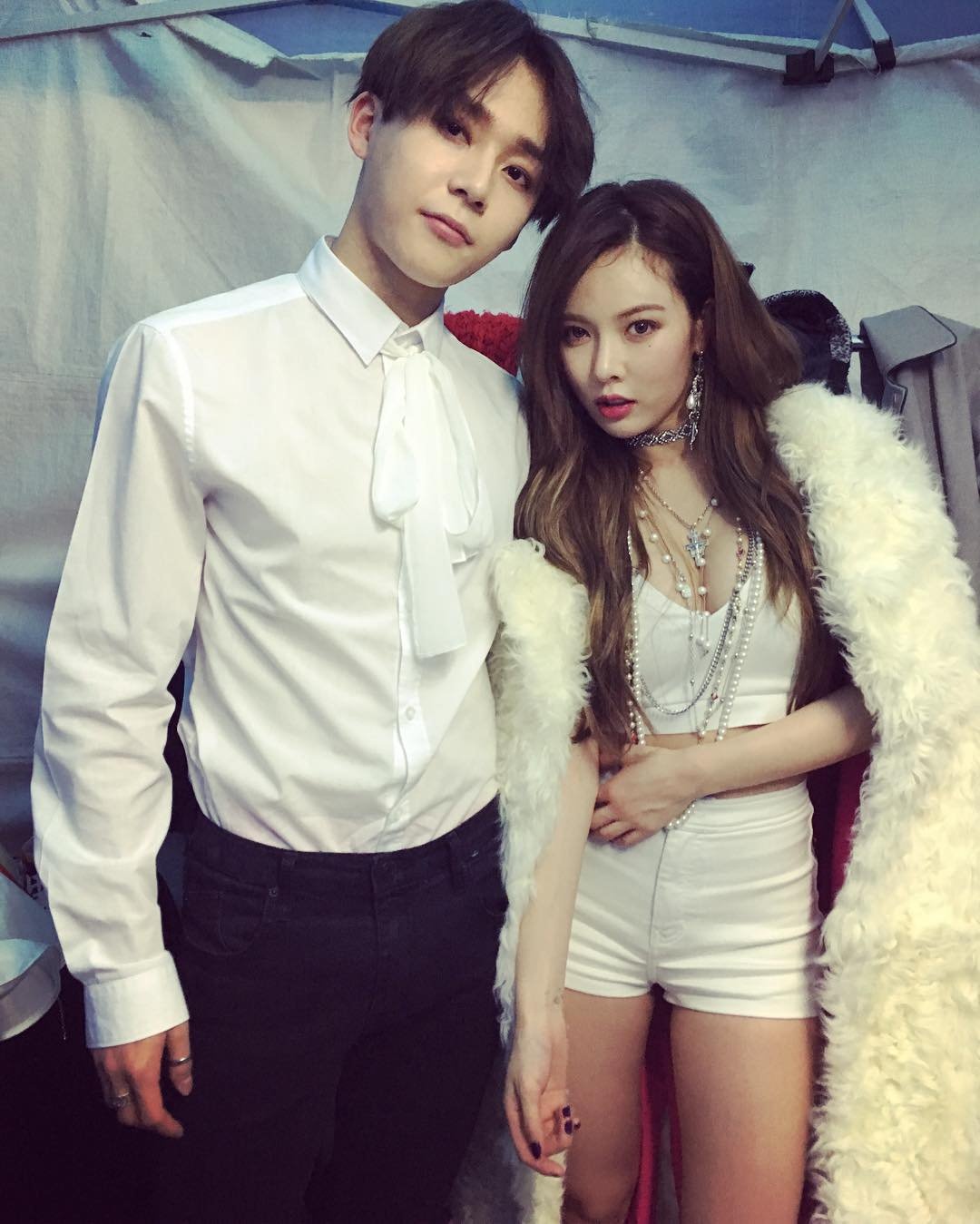 hyuna hen ho dan em kem tuoi anh 2