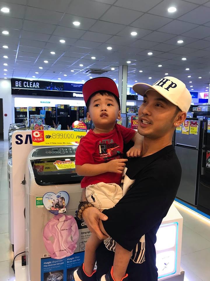 ưng hoàng phúc hát live ảnh 1 ung hoang phuc hat live anh 1