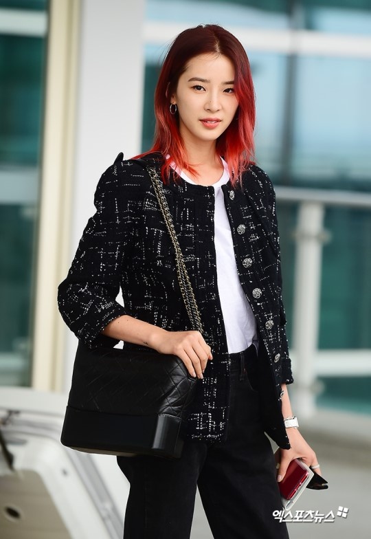 my nu han noi bat voi mai toc khac la anh 7