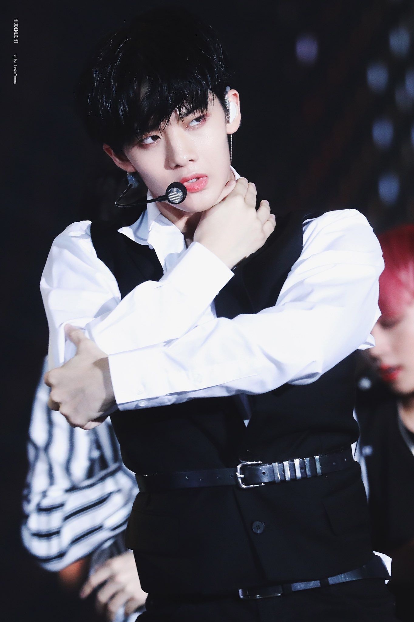 than tuong kpop sinh nam 2000 anh 7