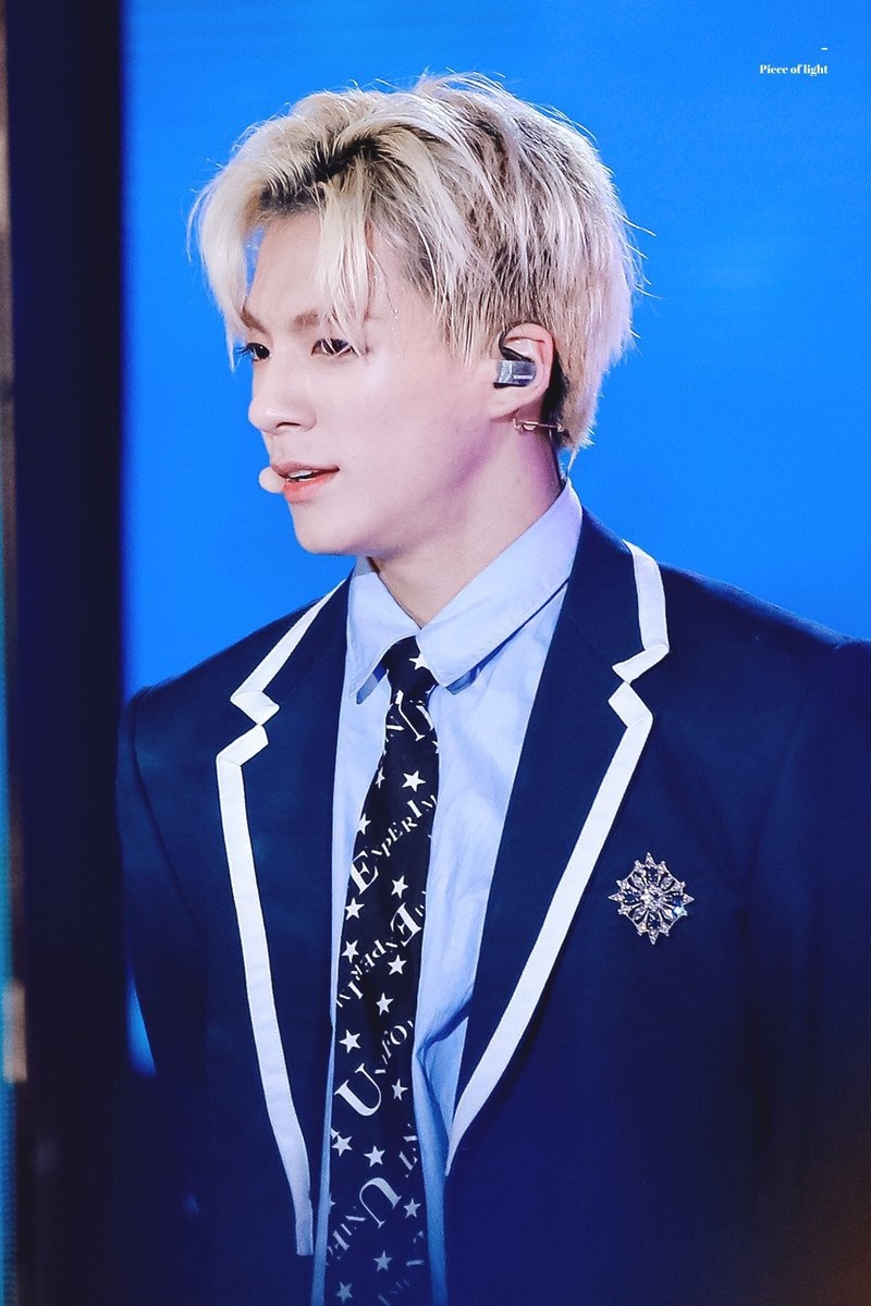 than tuong kpop sinh nam 2000 anh 9