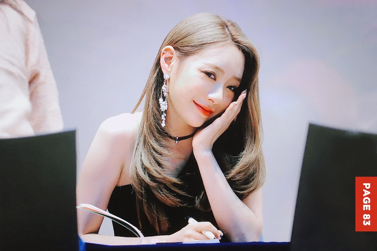 sao han kiet suc do lam viec qua tai anh 4