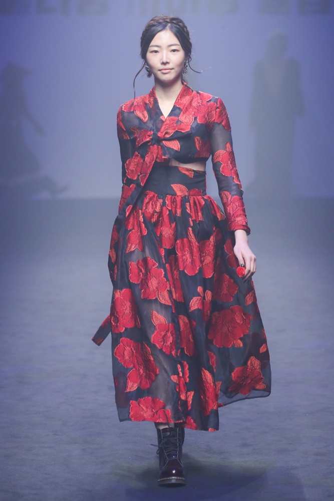 ao dai viet tai tuan le thoi trang seoul anh 6