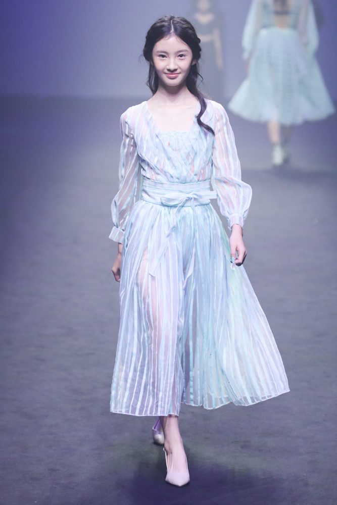 ao dai viet tai tuan le thoi trang seoul anh 9