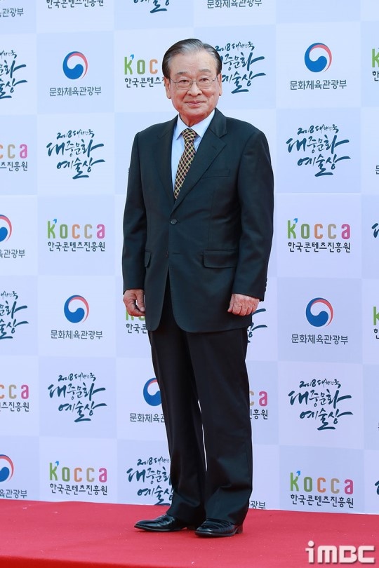 le trao giai van hoa nghe thuat han quoc anh 12