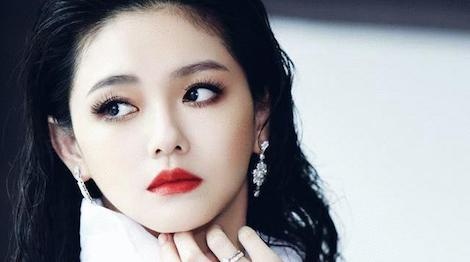 Tu Hy Vien tung tiem thuoc chong dong mau de lam trang da hinh anh