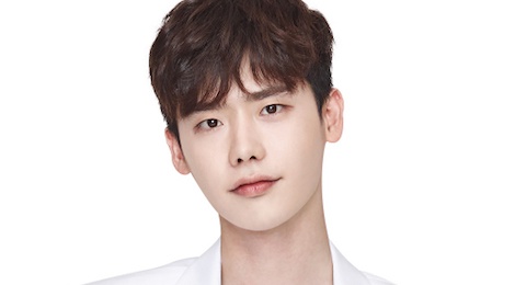 Lee Jong Suk phai nho dai su quan can thiep khi bi bat tai Indonesia hinh anh