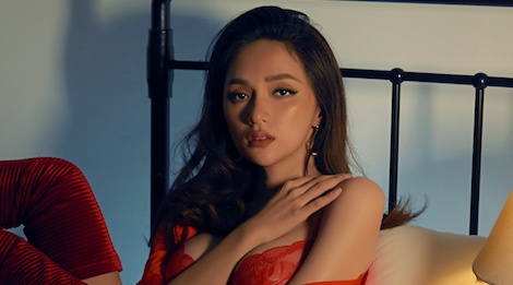 Hoa hau Huong Giang lan dau co ban hit sau 6 nam ca hat hinh anh
