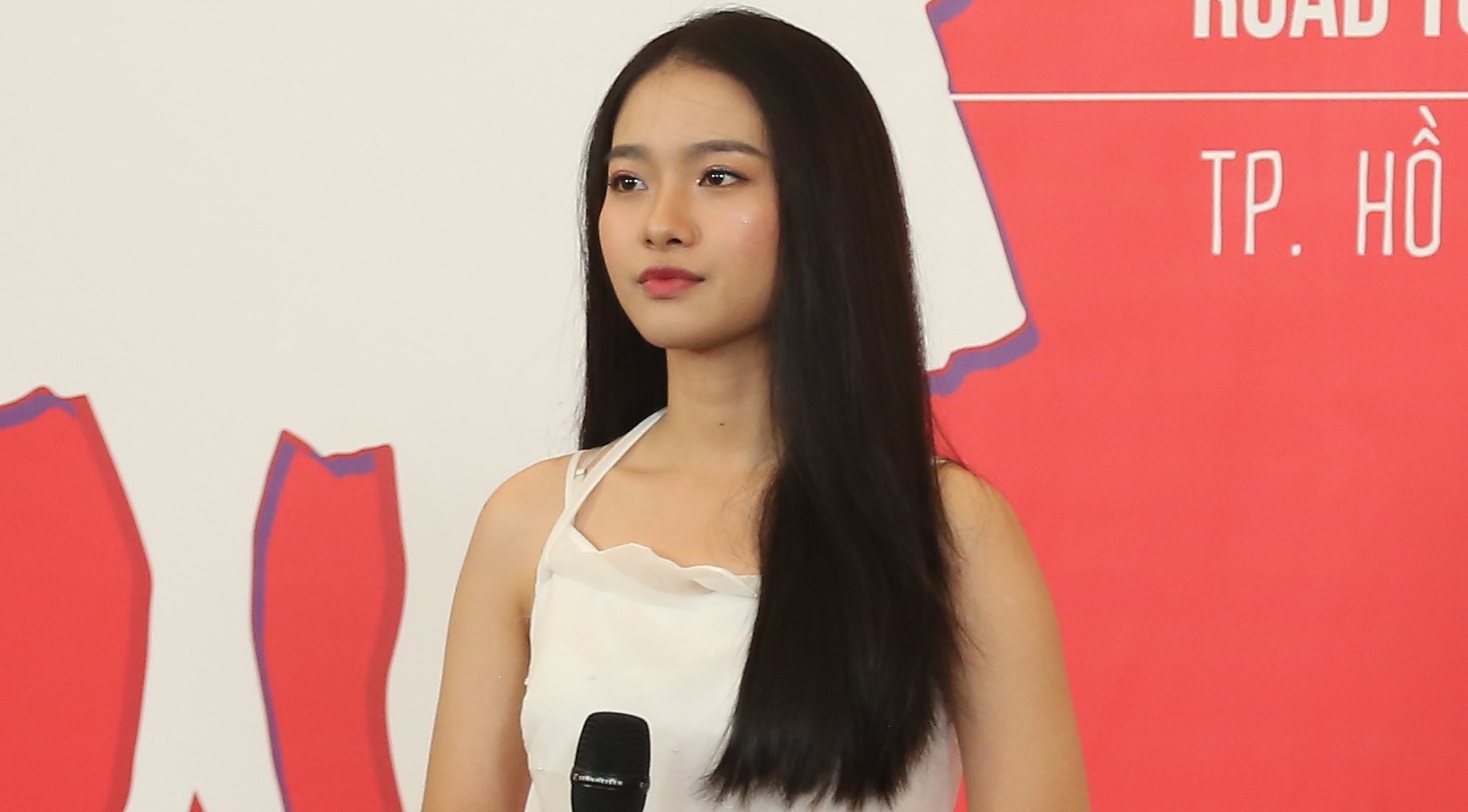 Nu sinh 10X xinh xan thi vao nhom nu dong nhat Nhat phien ban Viet hinh anh