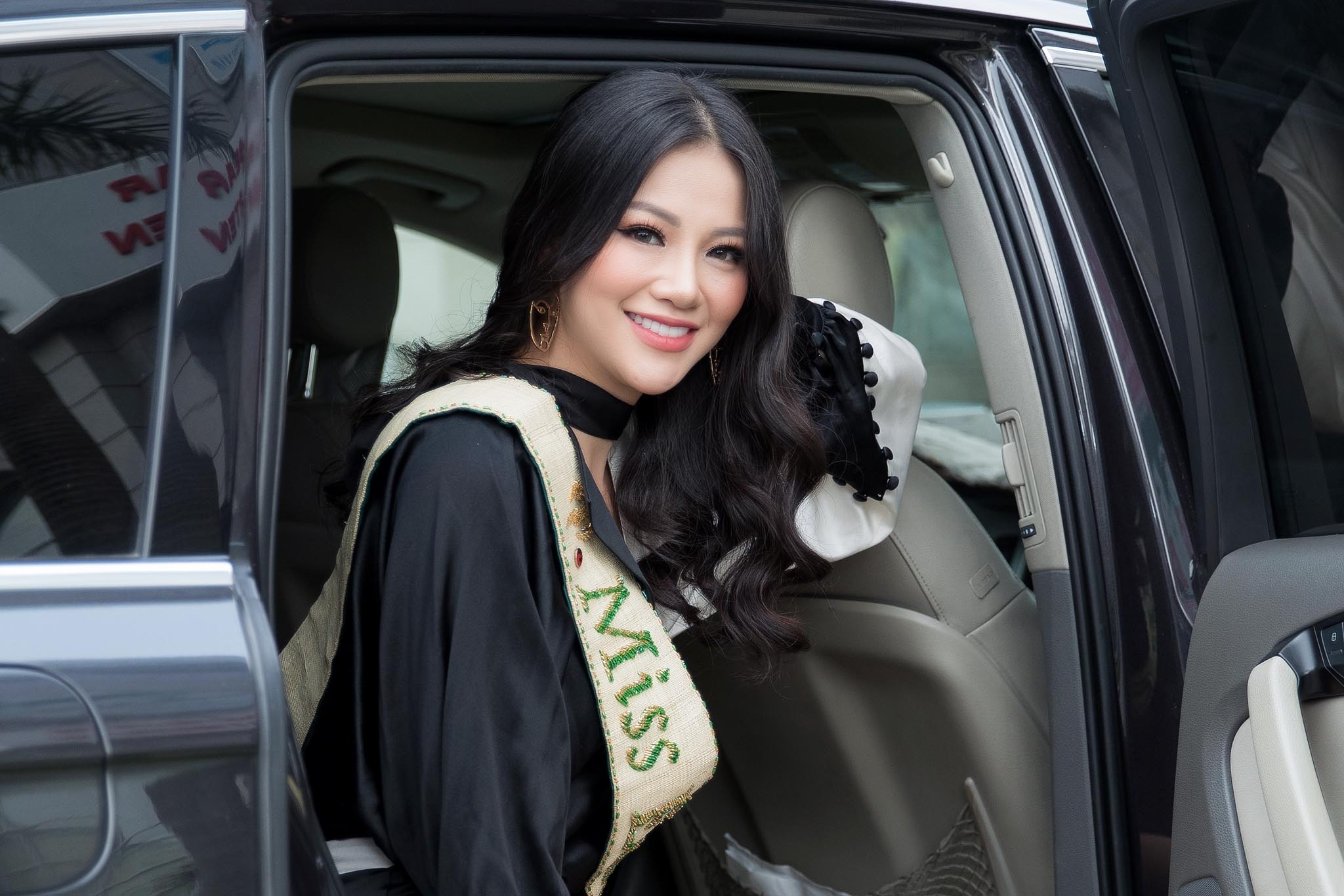 hoa hau trai dat phuong khanh giao luu doc gia zing anh 1