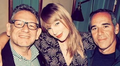 Taylor Swift tuyen bo roi bo hang dia da gan bo gan 15 nam hinh anh