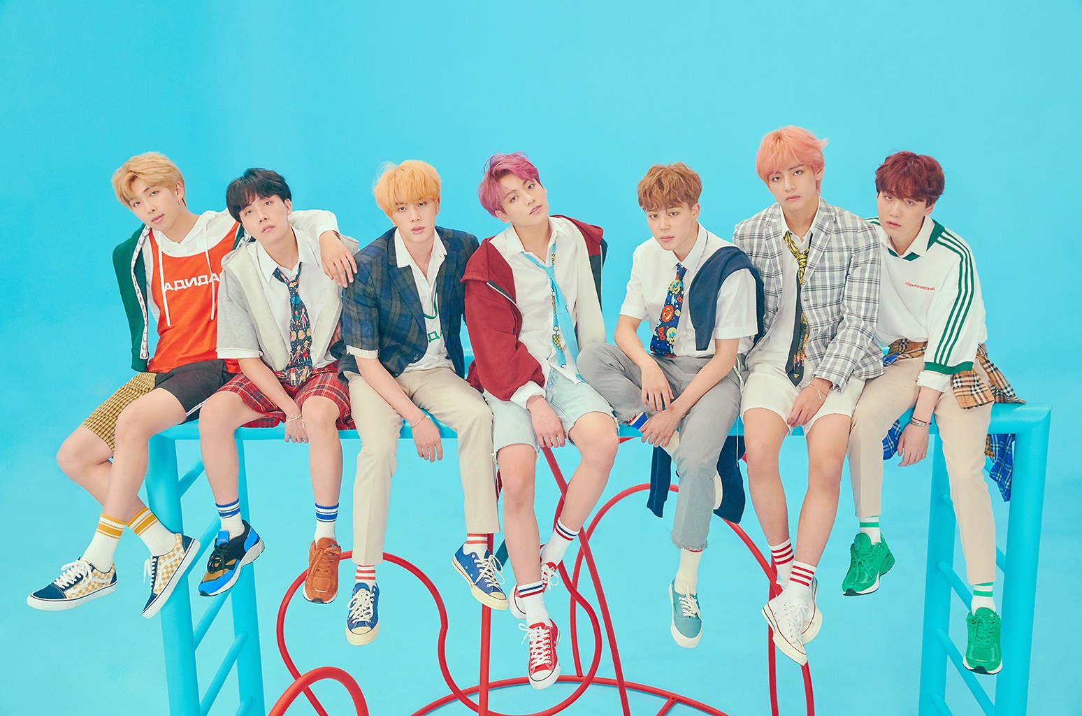 BTS khong duoc de cu, nghe si US-UK phu song Grammy 2019 hinh anh
