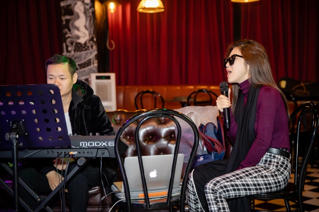 huong tram stress vi lam liveshow anh 1