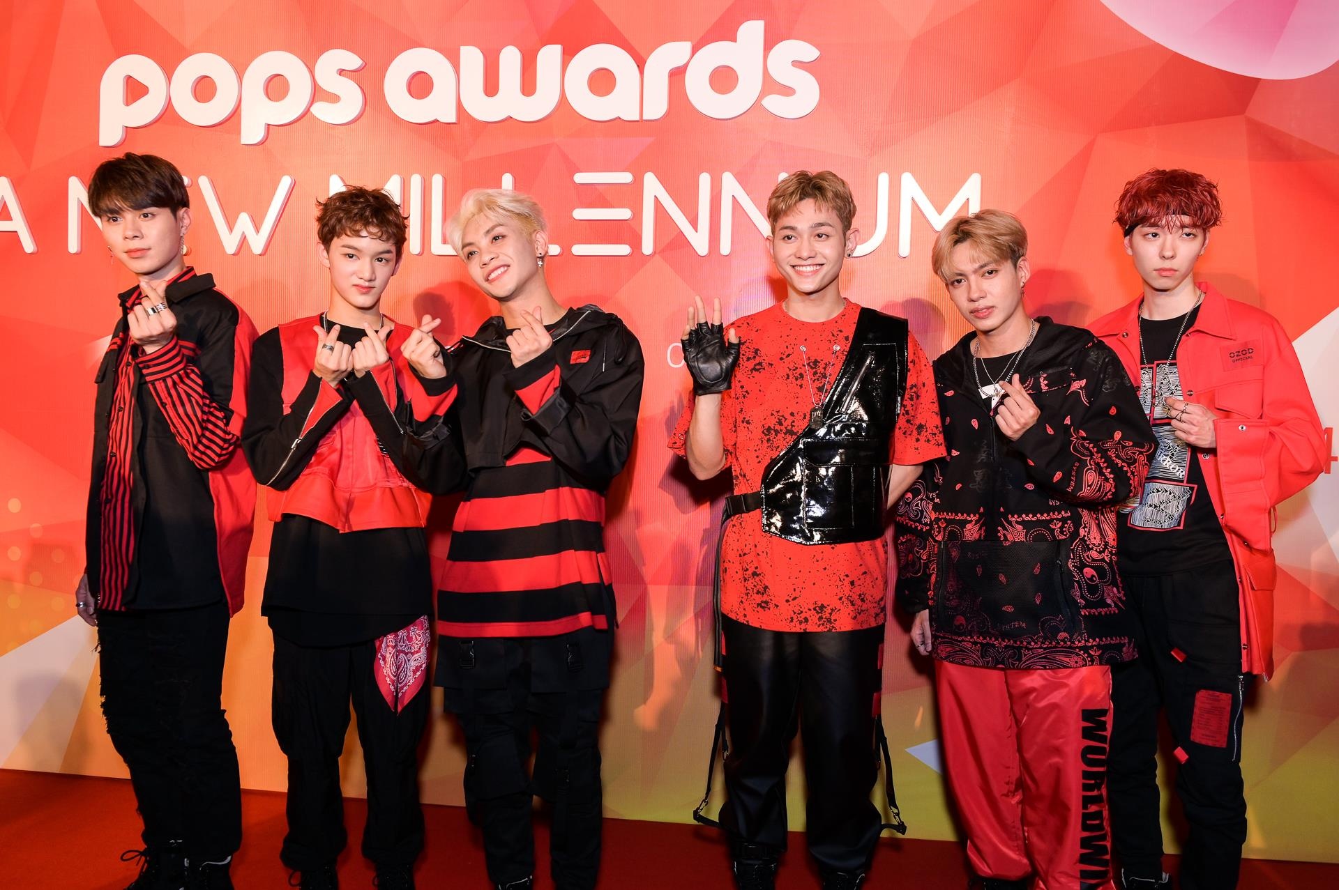 nhom nhac han co thanh vien viet anh 3