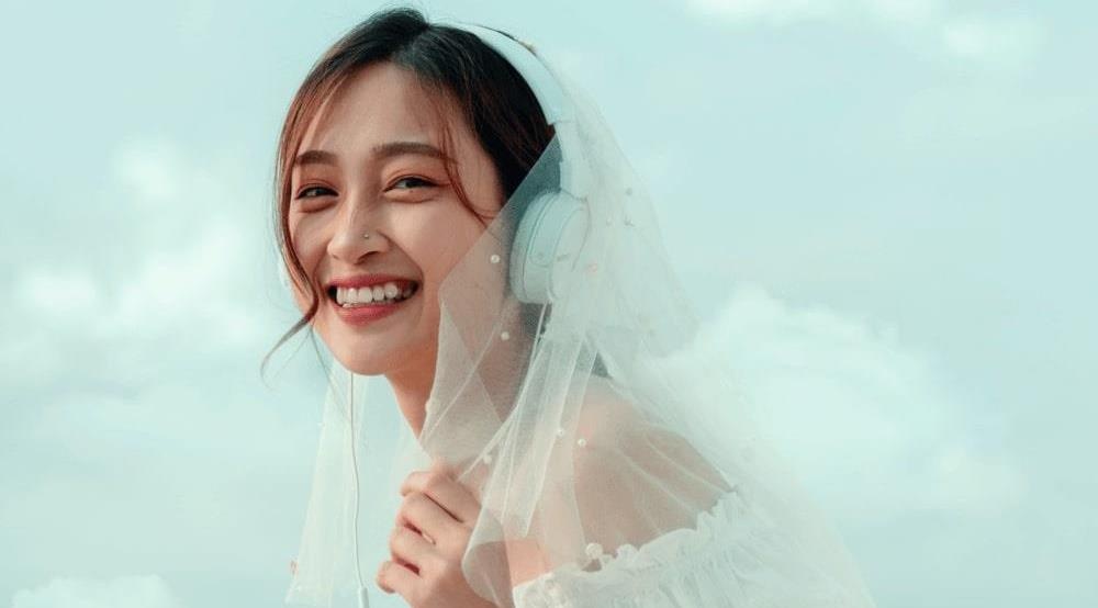 Co gai dep nhu nang tho, mac ao co dau hat 'Cau hon' gay sot la ai? hinh anh