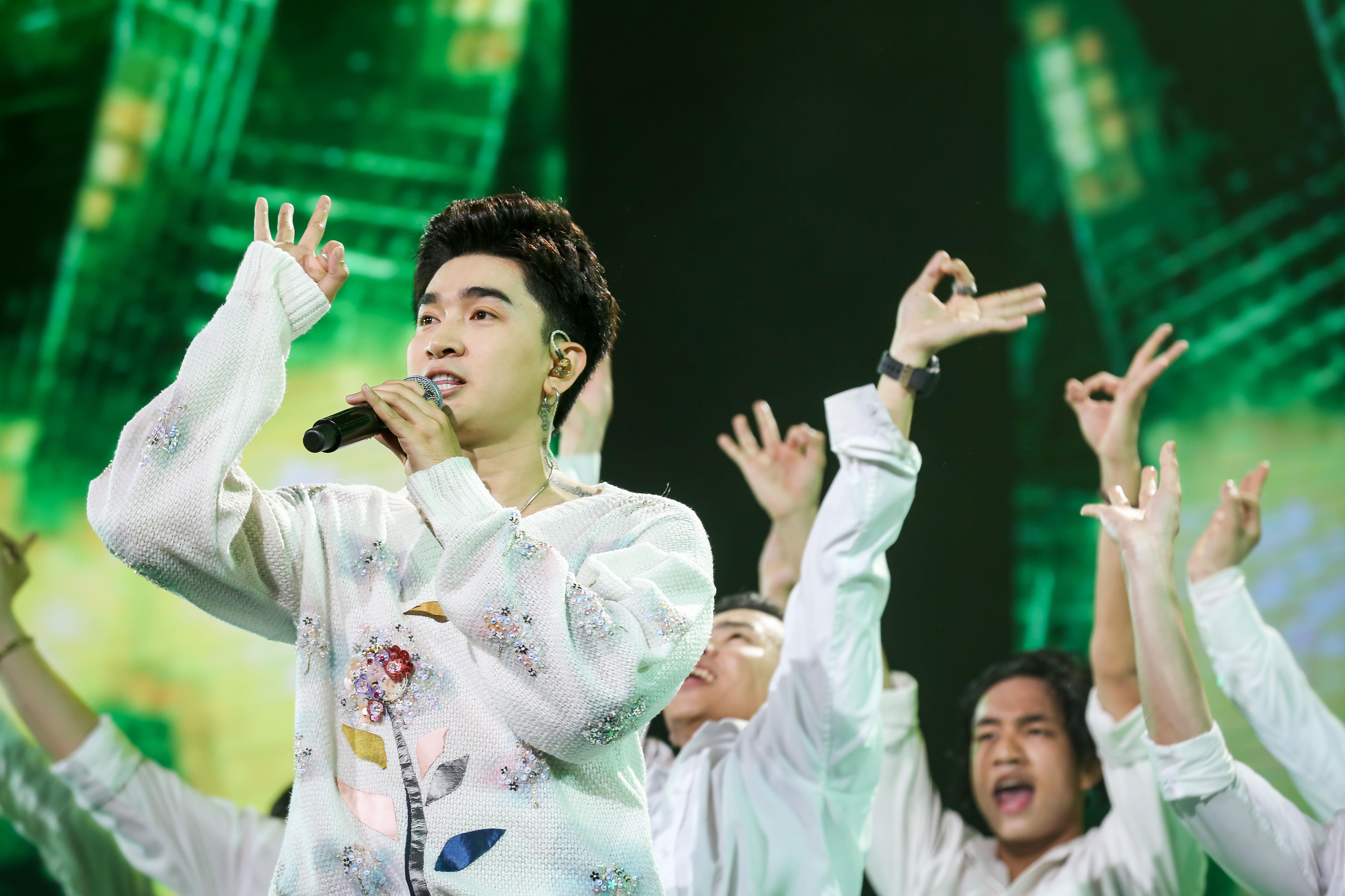 Supper Junior,  VLive anh 10