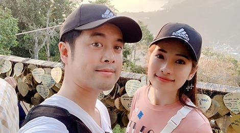 Duong Khac Linh va Sara Luu tuyen bo 'sap ve chung mot nha' hinh anh