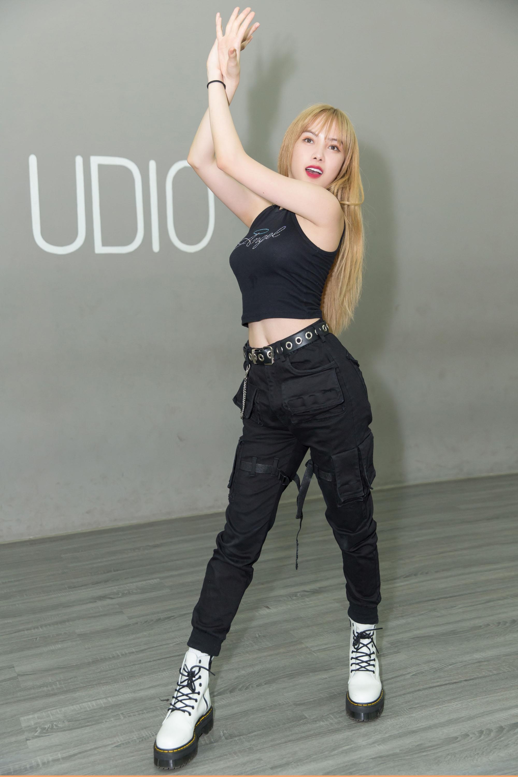 thiều bảo trâm khoe vũ đạo gợi cảm ảnh 8 thieu bao tram khoe vu dao goi cam anh 8