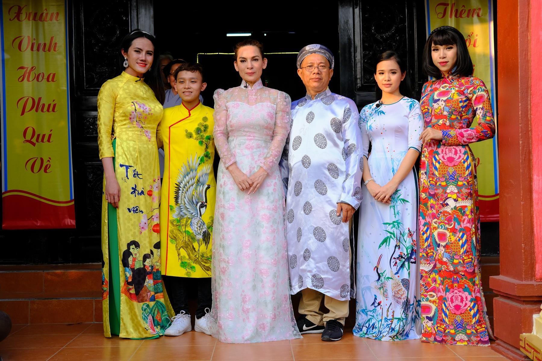 cuoc song hien tai cua ho van cuong anh 4