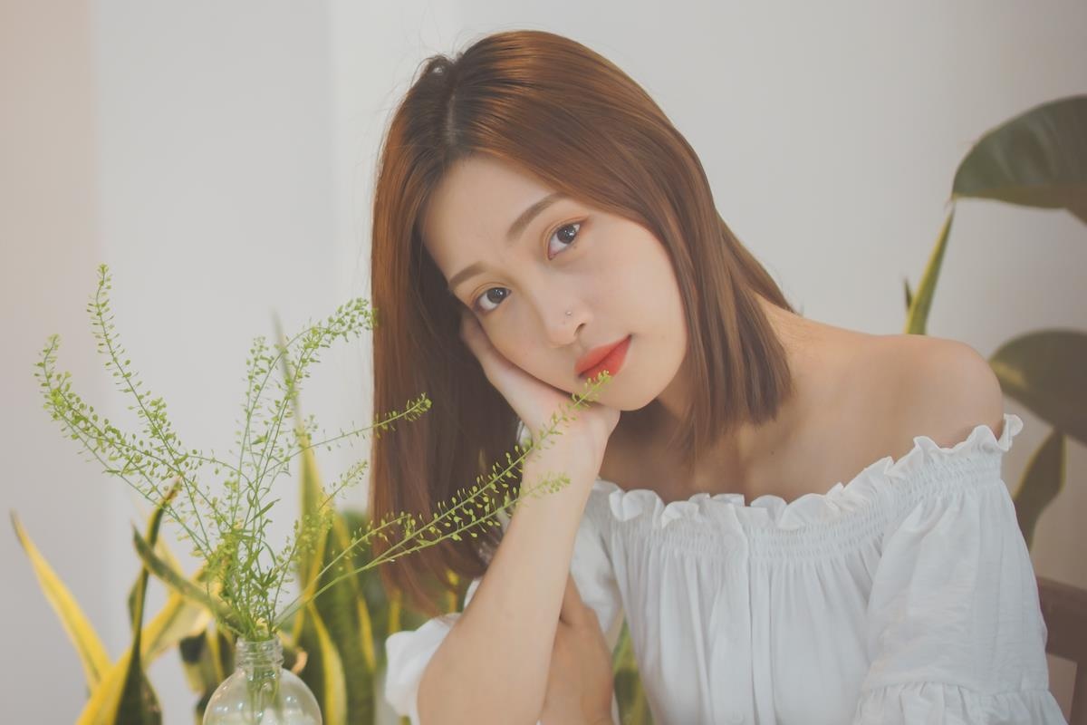 ca si 21 tuoi khuon mat giong hotgirl hoa hau anh 9