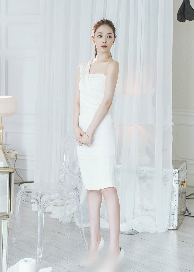 anh hau truong gay sot cua sulli anh 8