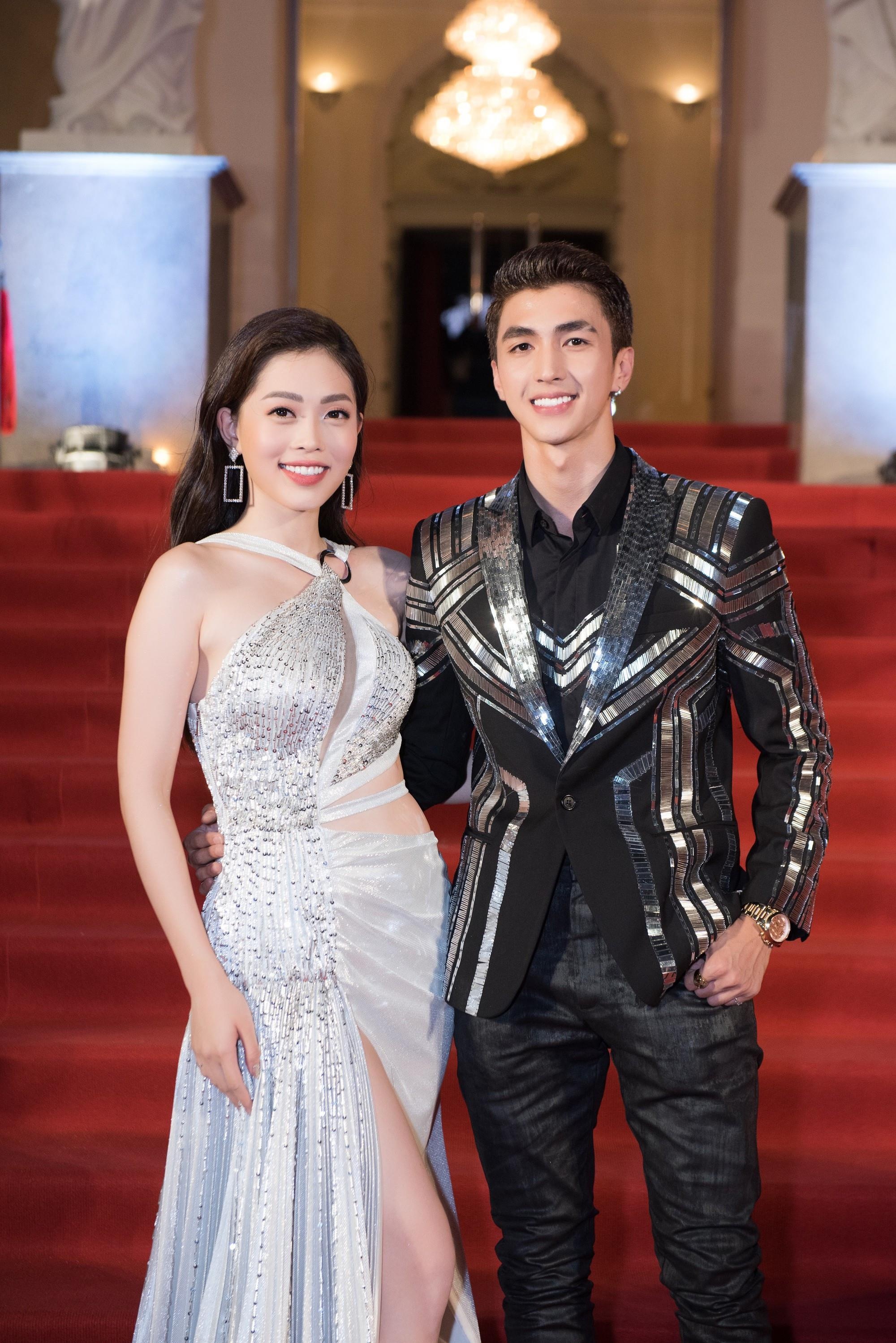 sao viet to tinh tren song truyen hinh anh 2