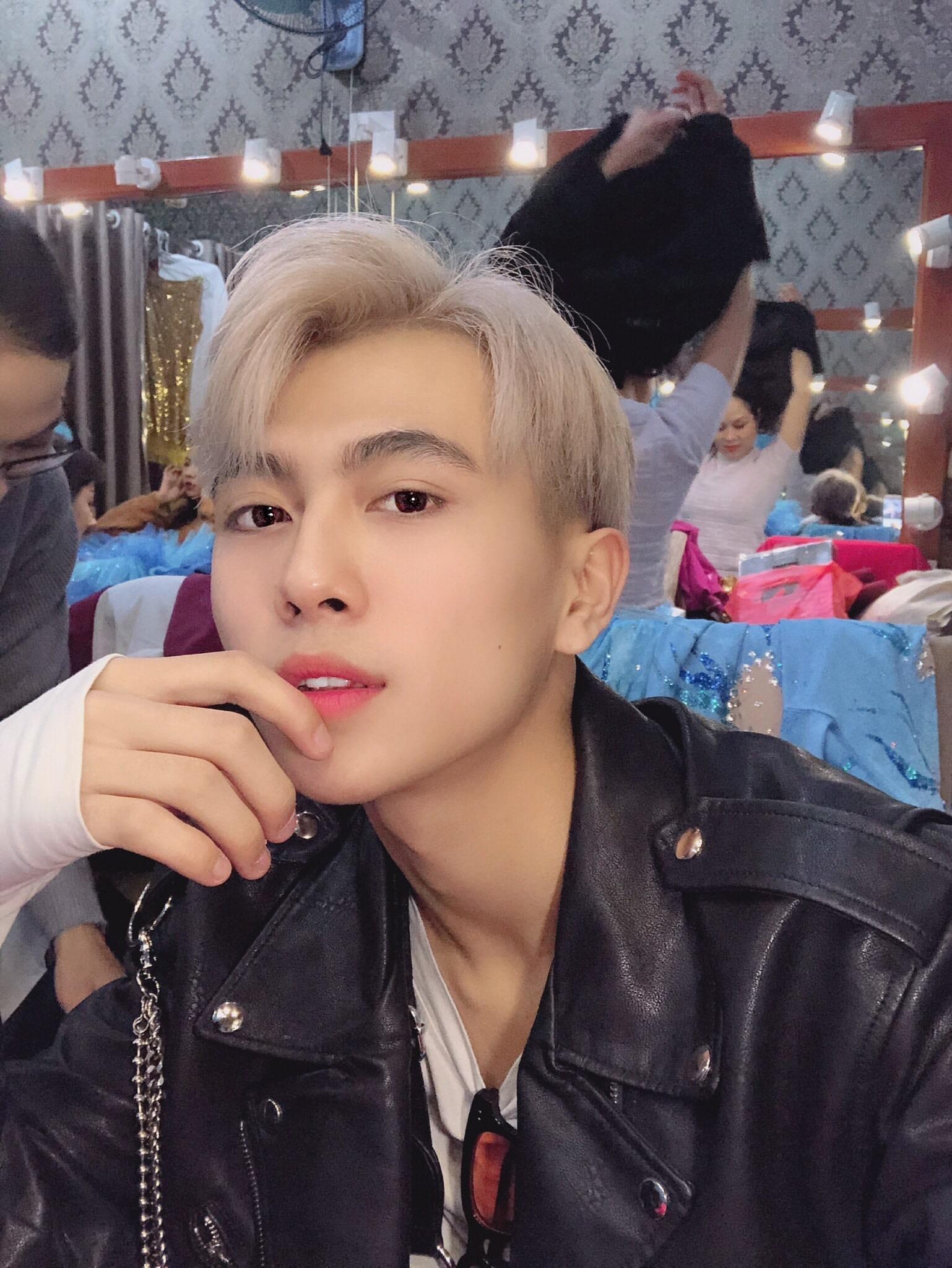 nhom nam nguoi viet duoc dao tao tai han anh 6