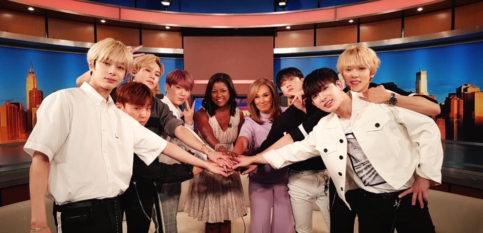 9 thần tượng hàn lên show truyền hình mỹ ảnh 5 9 than tuong han len show truyen hinh my anh 5