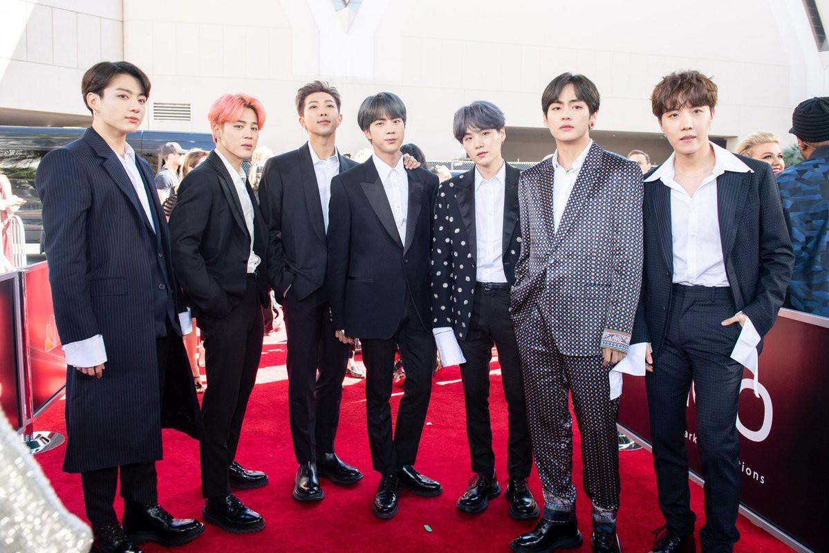 bts tu hoi dan sao tham do billboard music awards anh 3