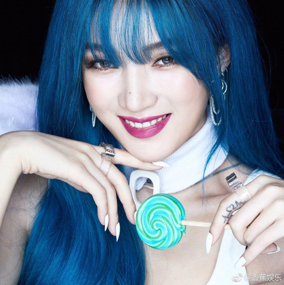 nhan sac cuu than tuong kpop yeu con trai ty phu anh 5