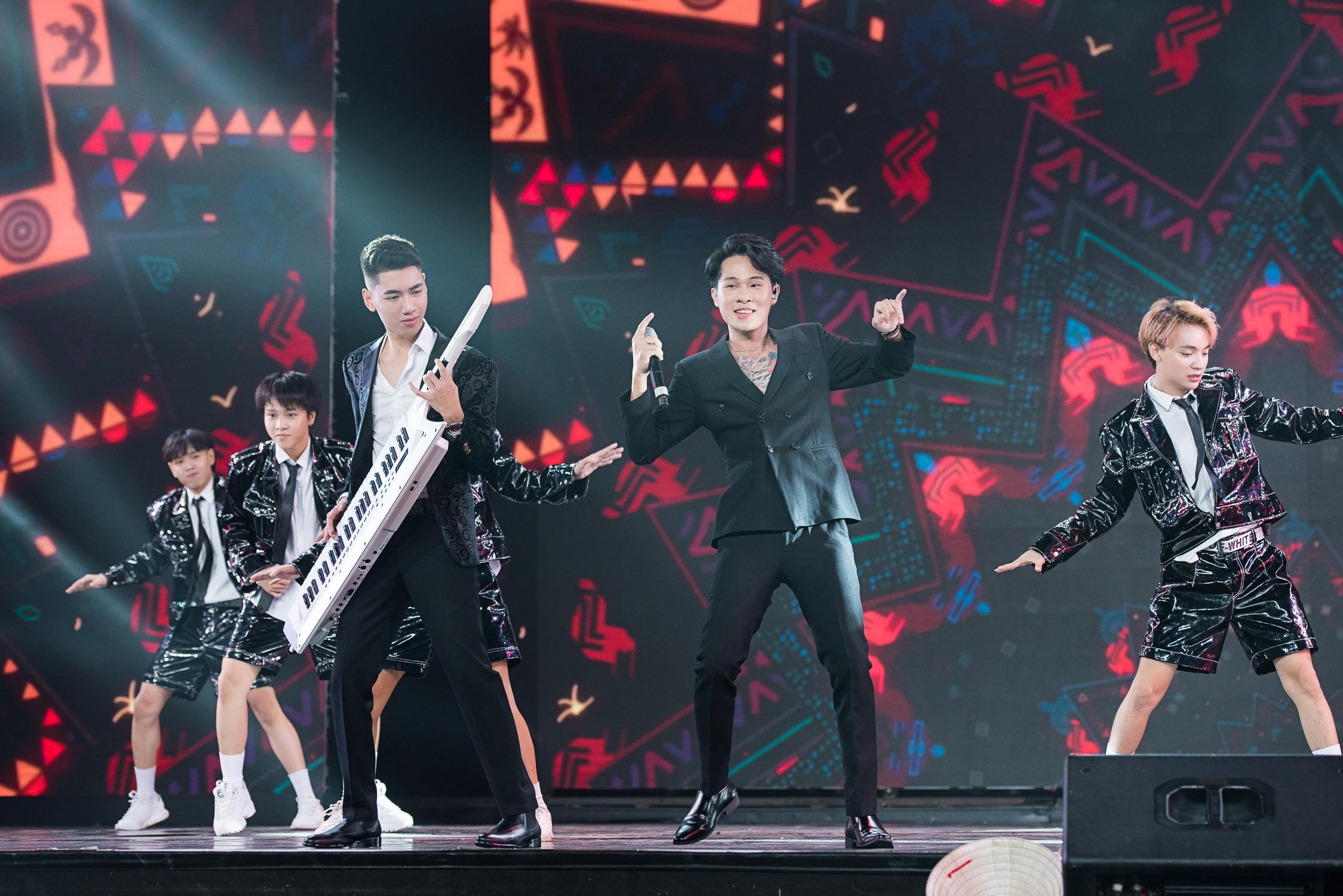 V Heartbeat Live anh 8