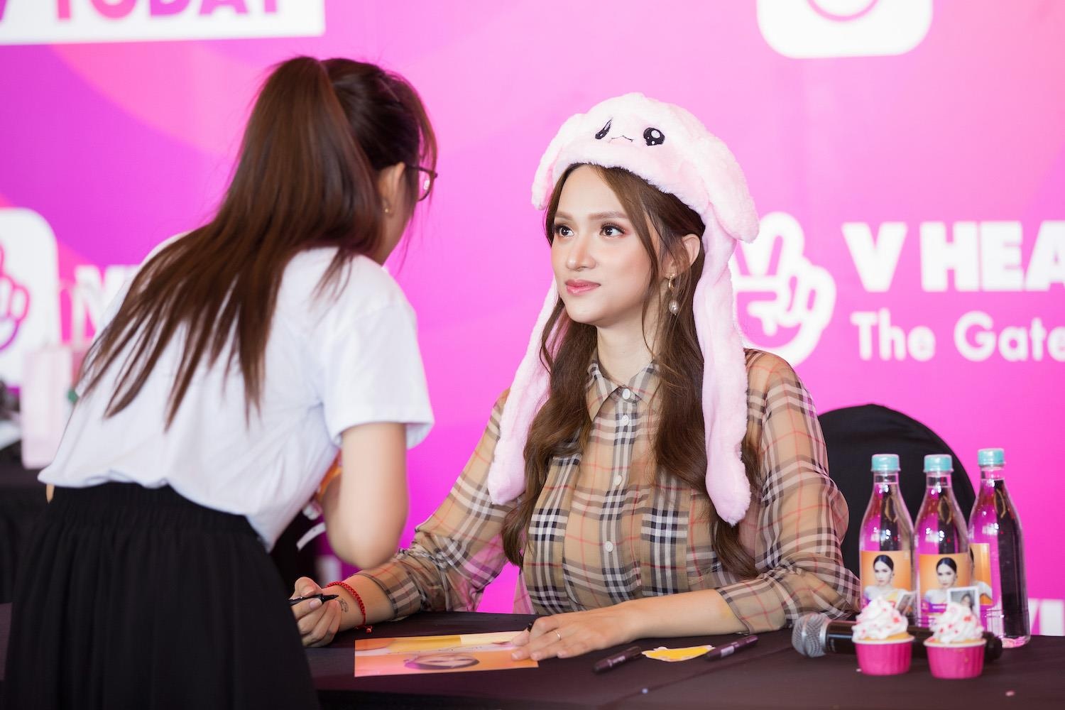 V Heartbeat Live anh 1