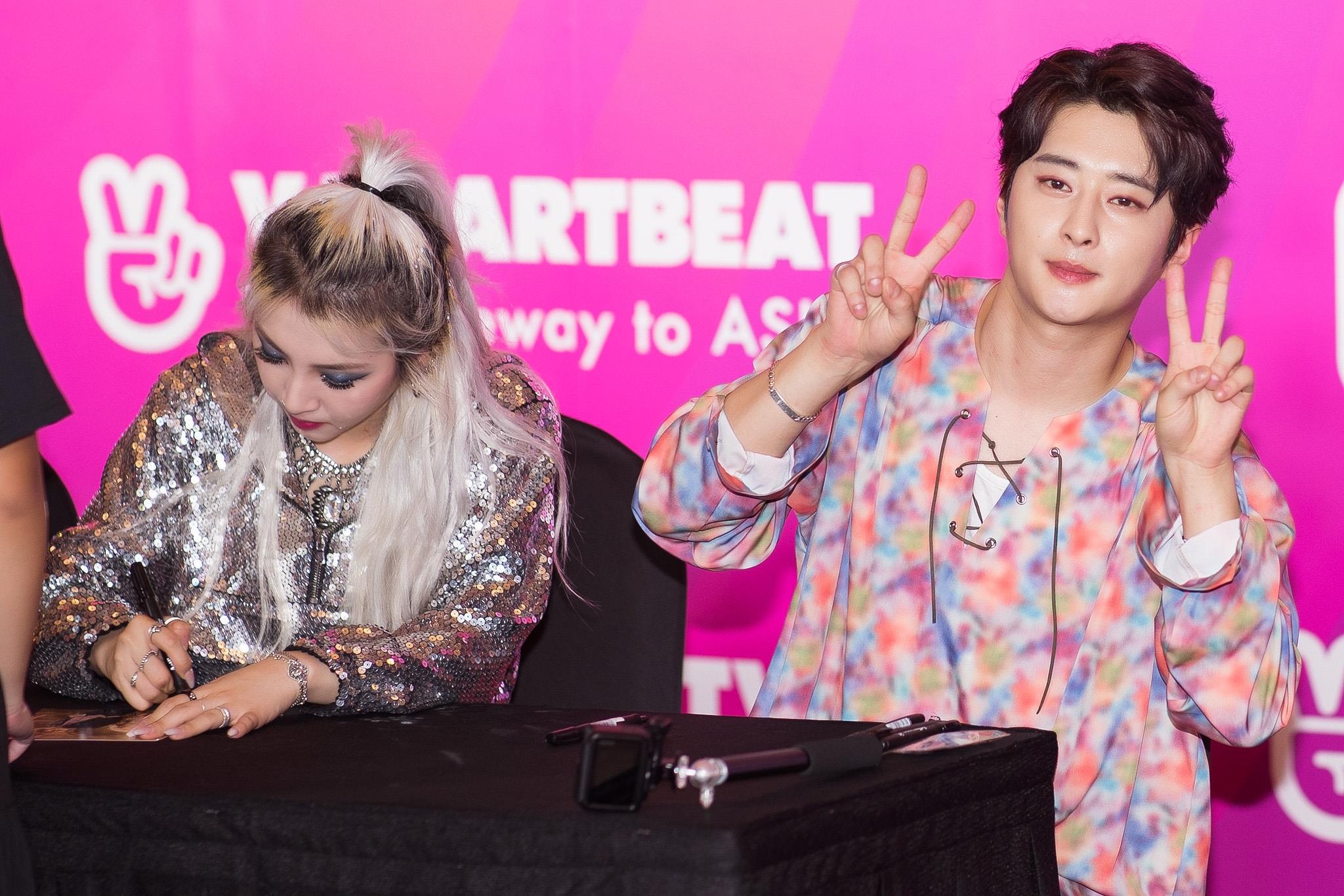 dem nhac Viet - Han la Ha Sung Woon va KARD anh 9