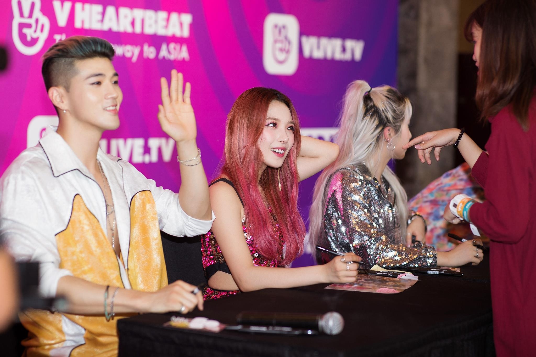 dem nhac Viet - Han la Ha Sung Woon va KARD anh 8