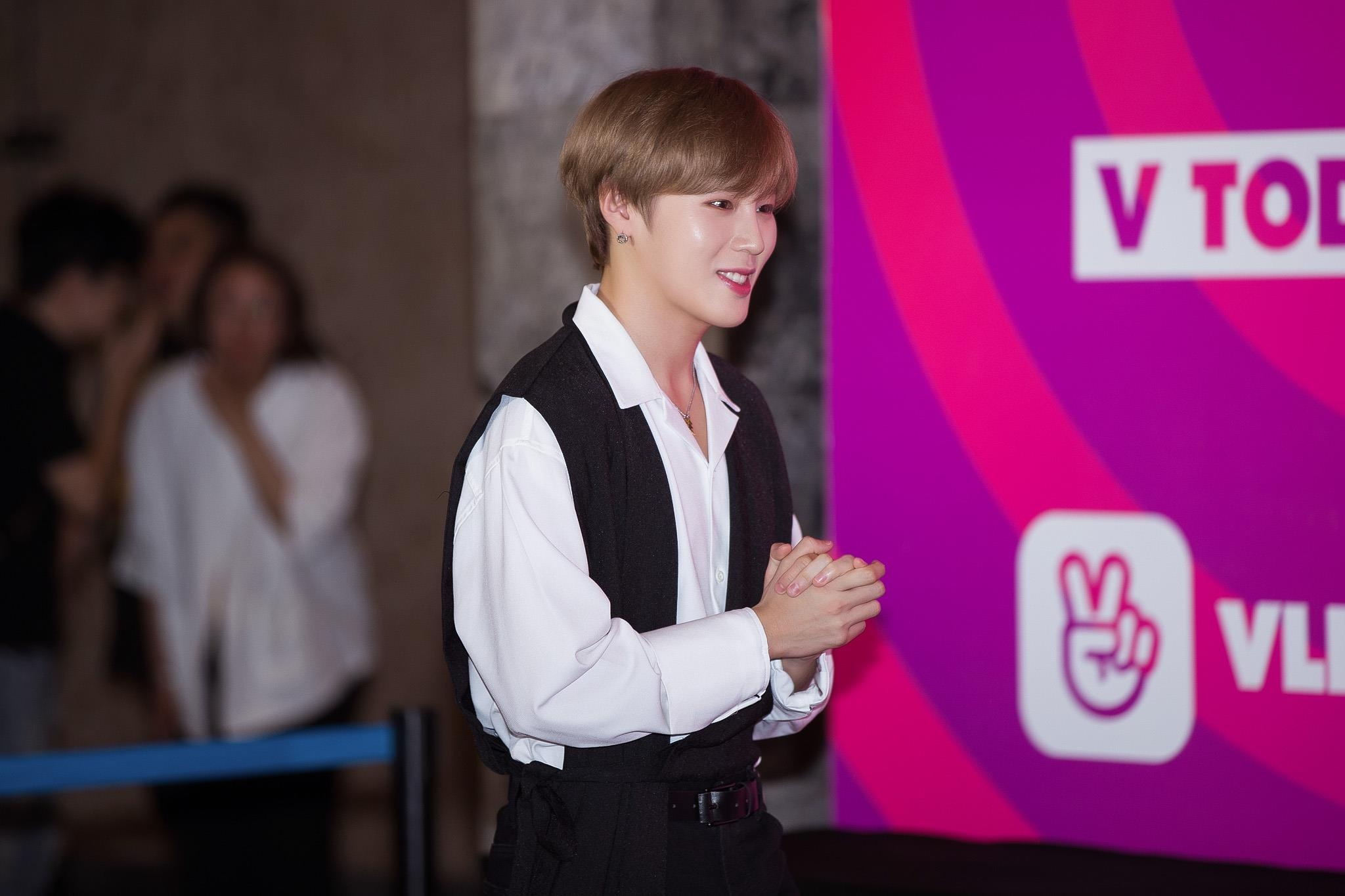 dem nhac Viet - Han la Ha Sung Woon va KARD anh 5