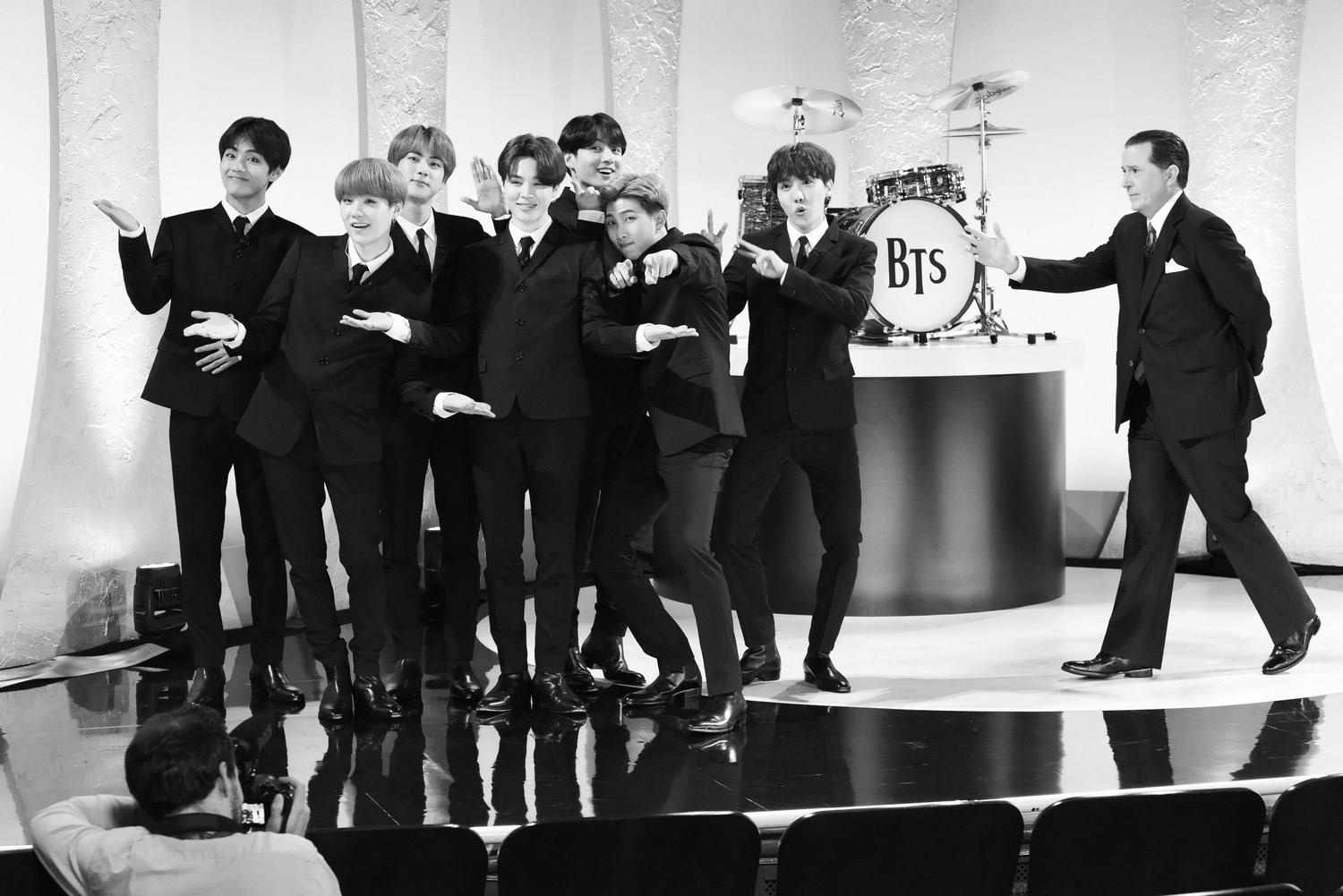 BTS hóa thân the beatles lập kỷ lục trên show nước mỹ ảnh 1 BTS hoa than the beatles lap ky luc tren show nuoc my anh 1
